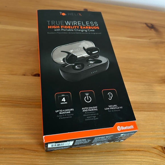 HELIX True Wireless High Fidelity Earbuds - Picture 8 of 12